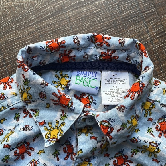 Shortsleeved Button Down - Picture 5 of 5